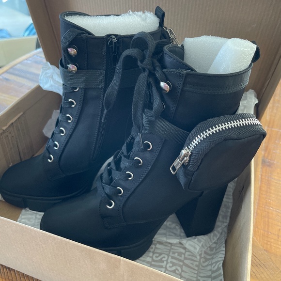 Steve Madden Shoes - Steve Madden Herrick Combat Heel